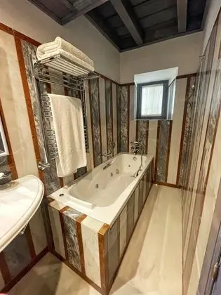 Classic Oda, Sıcak Su Küveti