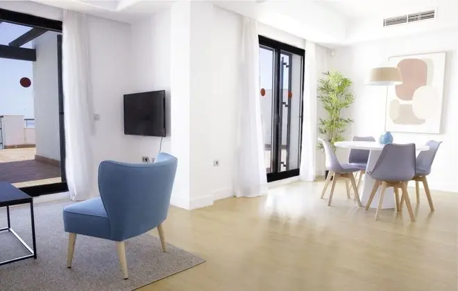 Panoramic Çatı Katı Süiti (Penthouse)