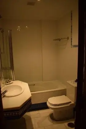 Traditional İki Ayrı Yataklı Oda