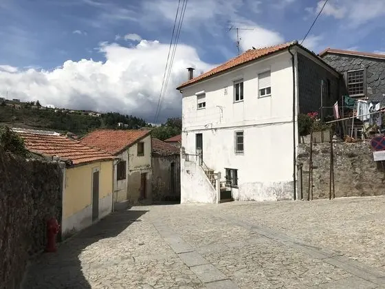 Ev, 3 Yatak Odası (Travessa do Castelinho)