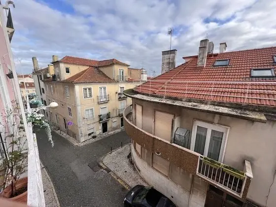 Standard Apart Daire, Balkon