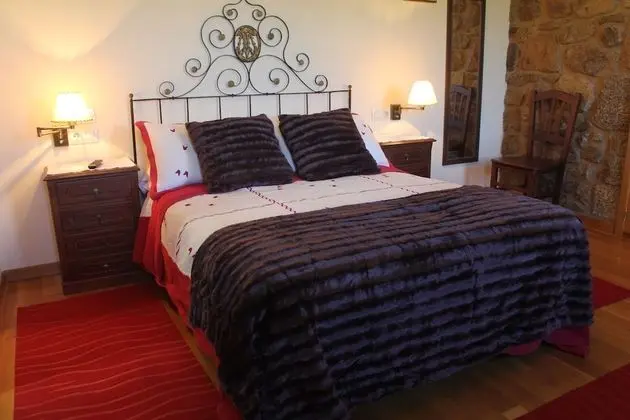 Tek Büyük Yataklı Oda, Bahçe Manzaralı (A Chairiña)