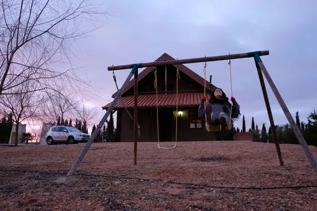 Villa, Banyolu/Duşlu (Casa de Madera)