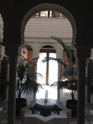 Villa, Banyolu/Duşlu (Patio Nazarí)