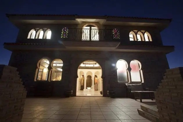 Villa, Banyolu/Duşlu (Patio Nazarí)