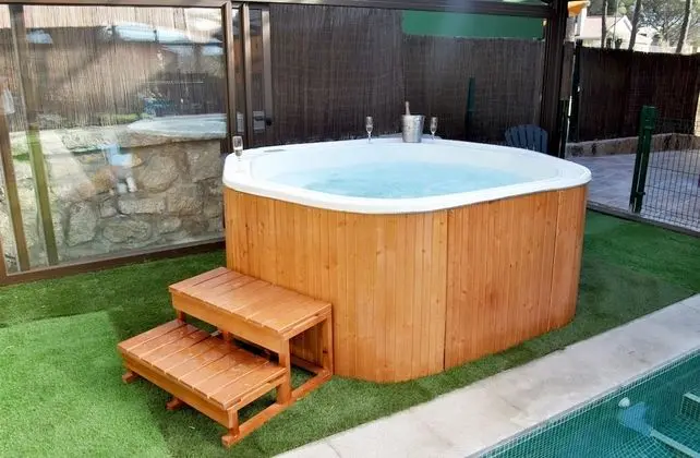 Deluxe Villa, Havuz Kullanımı (Alejandra)