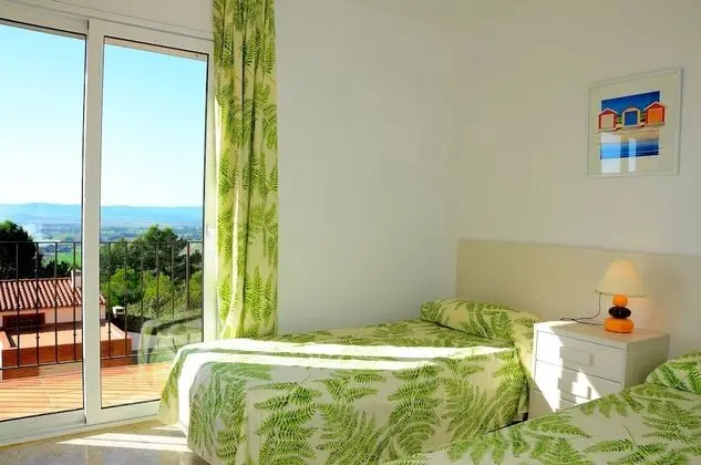 Ev, 4 Yatak Odası (28)