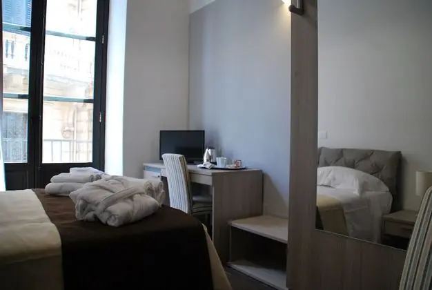 Superior Tek Büyük Yataklı Oda, Şehir Manzaralı