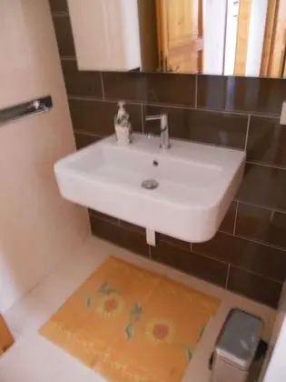 Economy Tek Büyük Yataklı Oda