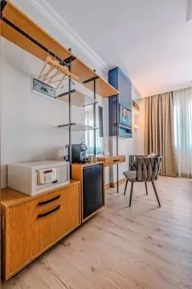 Standard Tek Büyük Yataklı Oda