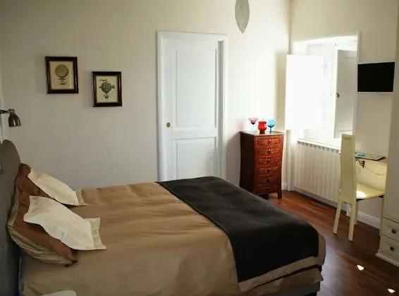 Tek Büyük Yataklı Oda, Balkon