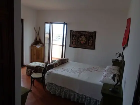 Deluxe Üç Kişilik Oda