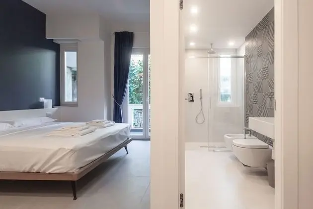 Tek Büyük Yataklı Oda, Balkon