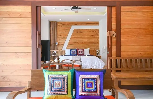 2 Bedroom Bathtub Villa
