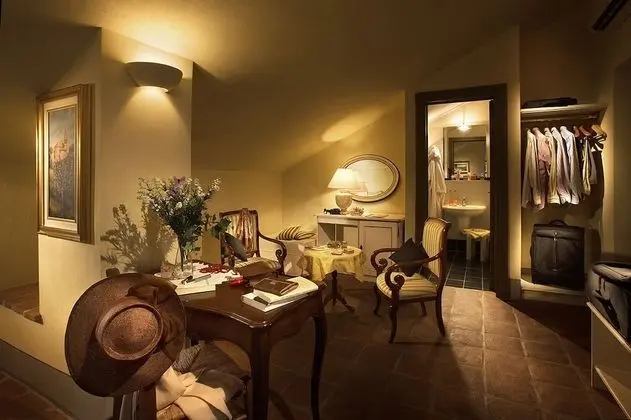 Junior Süit, Üzüm Asması Manzaralı