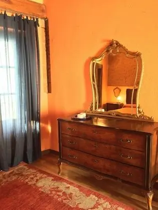 Tek Büyük Yataklı Oda, 1 Çift Kişilik Yatak