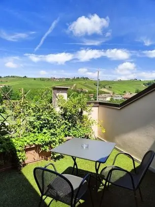 Superior Üç Kişilik Oda, Tepe Manzaralı