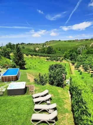 Superior Üç Kişilik Oda, Tepe Manzaralı