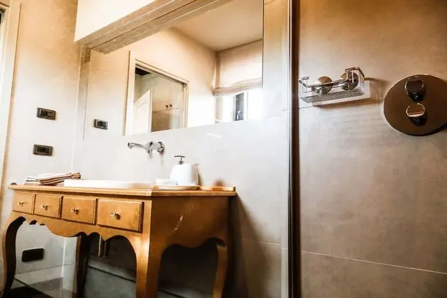 Tek Büyük Yataklı Oda, Balkon