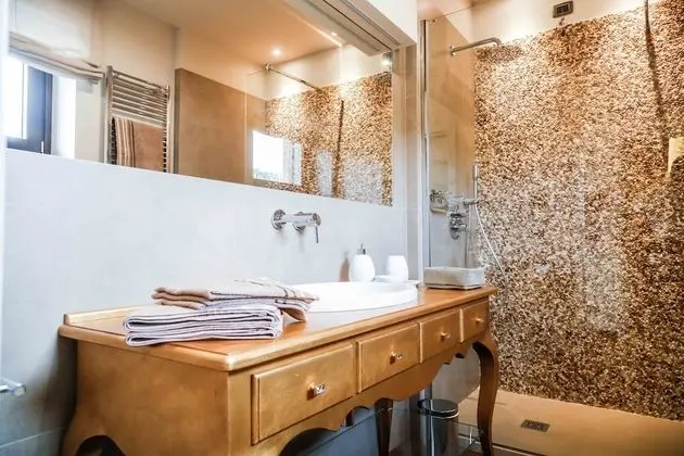 Tek Büyük Yataklı Oda, Balkon