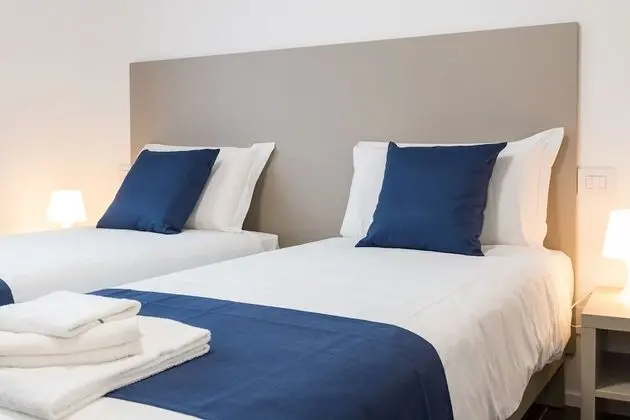 Comfort Tek Büyük veya İki Ayrı Yataklı Oda, Engellilere Uygun
