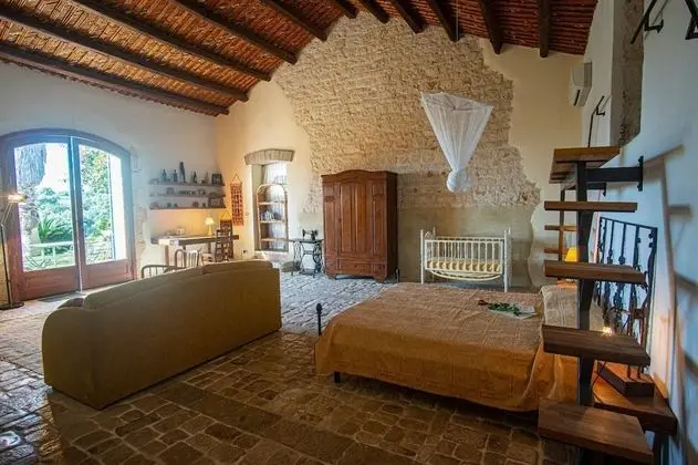 Deluxe Tek Büyük Yataklı Oda, Bahçe Manzaralı