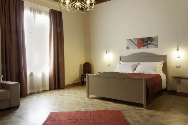 Dört Kişilik Oda, Küçük Mutfak