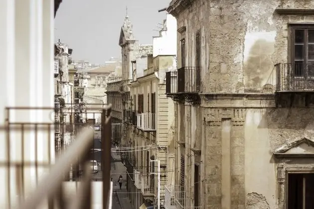 Üç Kişilik Oda, Küçük Mutfak