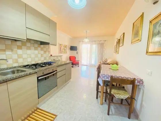 Apart Daire, 2 Yatak Odası, Zemin Kat