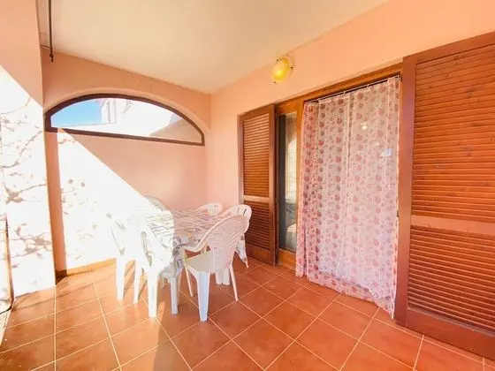 Apart Daire, 2 Yatak Odası, Zemin Kat