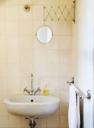 Kır Evi, 3 Yatak Odası, Mutfak, Vadi Manzaralı (Sarperi)