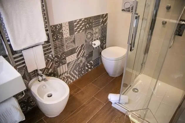 Standard Tek Büyük Yataklı Oda, 1 Büyük (Queen) Boy Yatak, Sigara İçilmez, Avlu Manzaralı