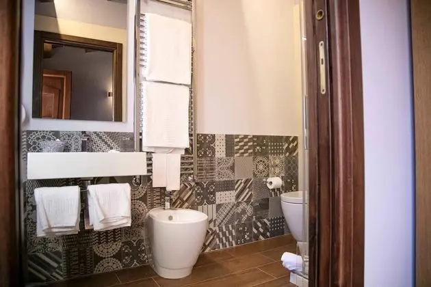 Standard Tek Büyük Yataklı Oda, 1 Büyük (Queen) Boy Yatak, Sigara İçilmez, Avlu Manzaralı