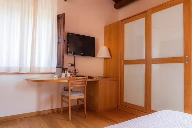 Superior Tek Büyük Yataklı Oda, 1 Büyük (Queen) Boy Yatak, Sigara İçilmez, Bahçe Manzaralı