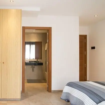 Tek Büyük Yataklı Oda