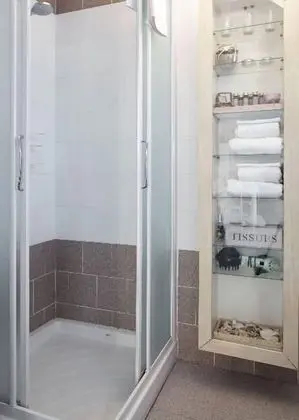Tek Büyük Yataklı Oda, Özel Banyo