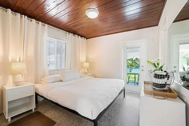One Bedroom Bayview
