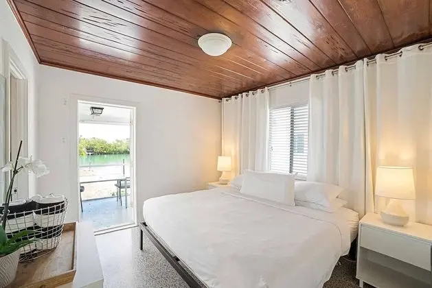 One Bedroom Bayview
