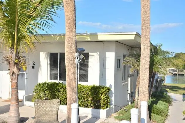 One Bedroom Bayview