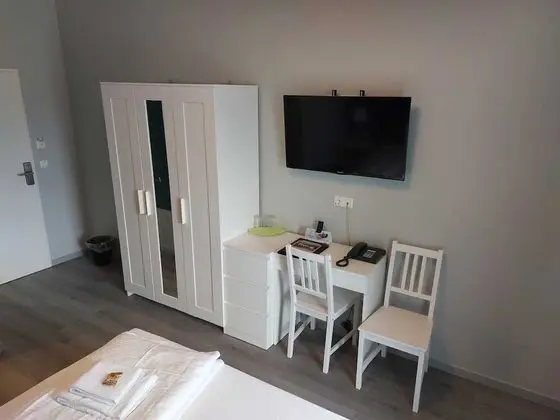 Economy Tek Büyük Yataklı Oda