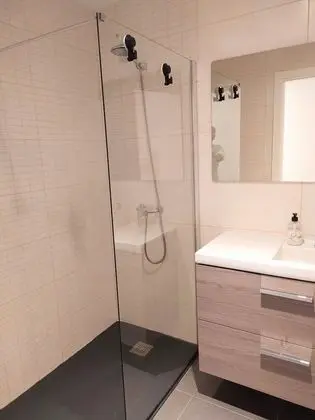 Apart Daire, Banyolu/Duşlu, Havuz Manzaralı