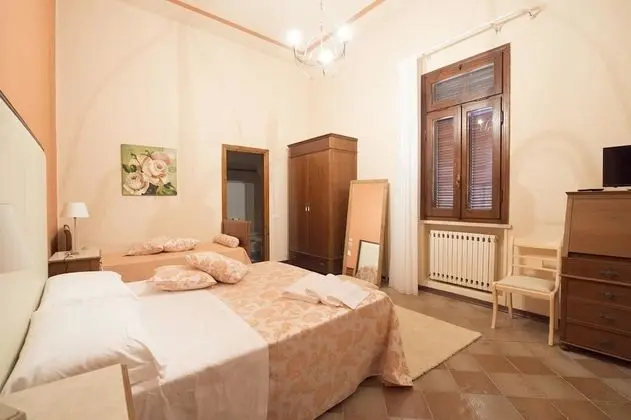 Classic Tek Büyük Yataklı Oda