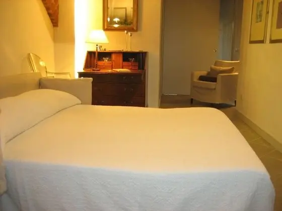 Basic Tek Büyük Yataklı Oda