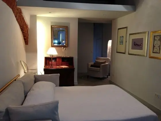 Basic Tek Büyük Yataklı Oda