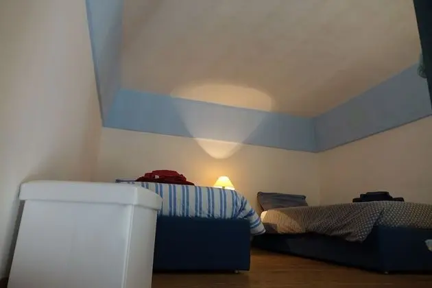 Tek Büyük Yataklı Oda, 1 Büyük (Queen) Boy Yatak, Ortak Banyo, Bahçe Manzaralı