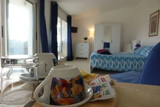 Tek Büyük Yataklı Oda, 1 Büyük (Queen) Boy Yatak, Ortak Banyo, Bahçe Manzaralı