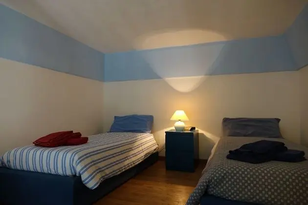 Tek Büyük Yataklı Oda, 1 Büyük (Queen) Boy Yatak, Ortak Banyo, Bahçe Manzaralı