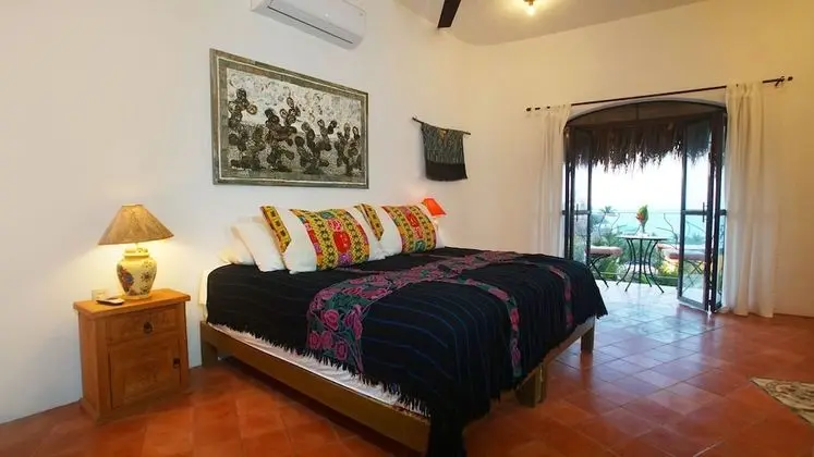 Unit #1 Villa, 1 Bedroom, Kitchen, Sea Facing