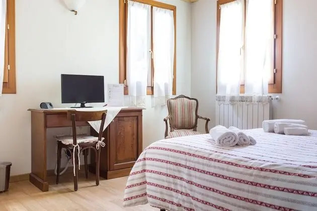 Comfort Tek Büyük Yataklı Oda, Kişiye Özel Havuzlu (external Camera 2)