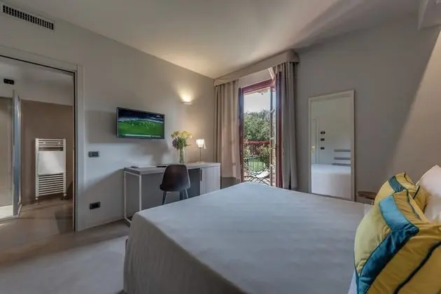 Tek Büyük Yataklı Oda, Sigara İçilmez, Veranda